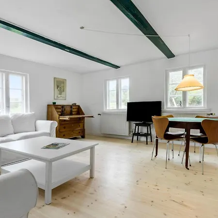 3 Bedroom Awesome In *